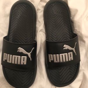 PUMA – Popcat Slide Sandal Size 8.5